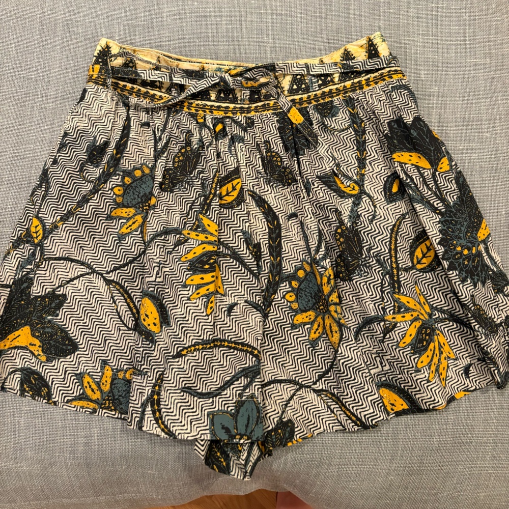 Ulla Johnson Black and Yellow Patterned Women's Shorts